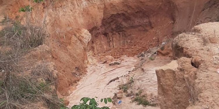 Community begs Soludo to construct abandoned 2.6km Umudike Ukpor- Ozubulu road