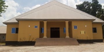 COOU VC Inaugurates General Studies Building