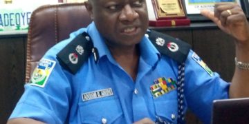Anambra: Police intercept 3-man Gang In Obosi, Recovers Two Pistols