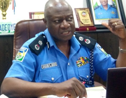 Anambra: Police intercept 3-man Gang In Obosi, Recovers Two Pistols