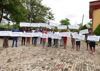 Foundation Offers Scholarships To 17 Indigent Undergraduates