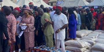 FG Distributes Palliative Rice In Anambra As Women Affairs Minister Urges Patience