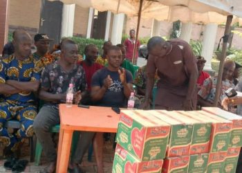 Top Senatorial Aspirant Fetes APGA Leaders in Nnewi South 