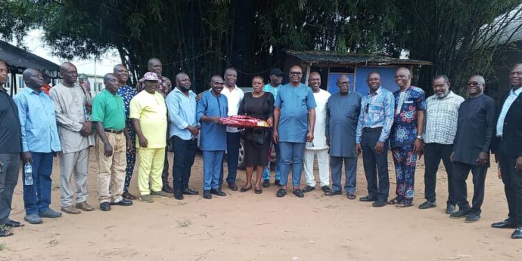 Ojukwu Varsity Staff Celebrate Prof. Ubayionwu On Elevation To SAN