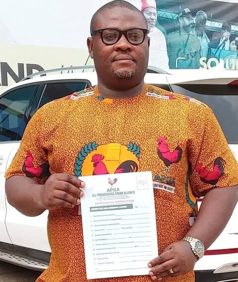 “Dunga” Picks Expression Of Interest Form For Awka North Chairmanship 